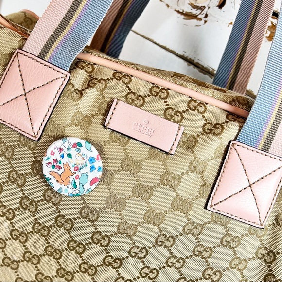 Gucci X Liberty Whimsical Logo Pin/Brooch - Picture 5 of 8